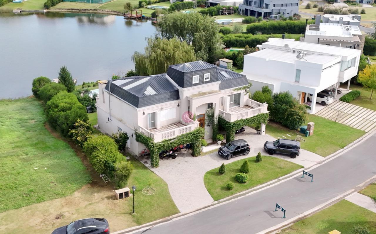 Foto de Casa en Venta en San Sebastián, Escobar, G.B.A. Zona Norte/ Area 5 A LA, imagen 2