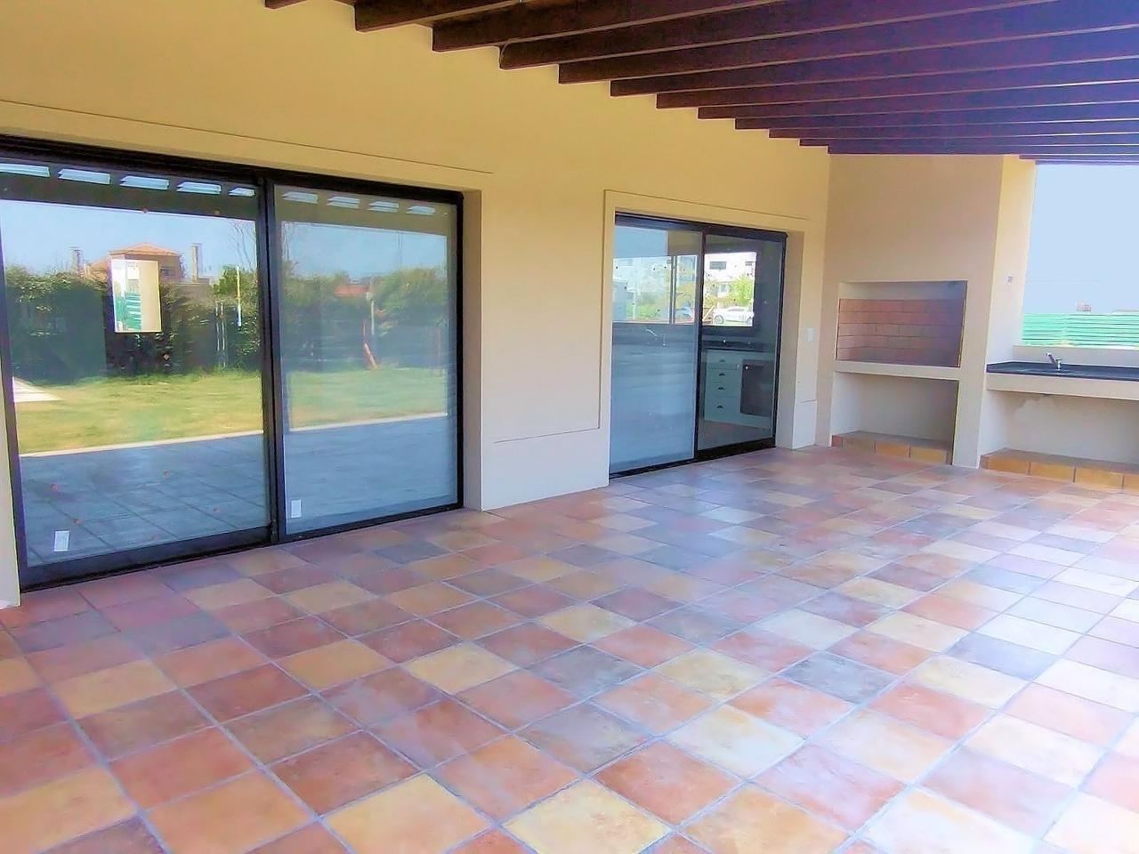 Foto de Casa en Venta en Riberas, Puertos, Escobar. Financiación. Pileta, imagen 5