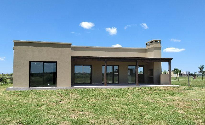 Foto de Casa en Venta en Riberas, Puertos, Escobar. Financiación. Pileta, imagen 1