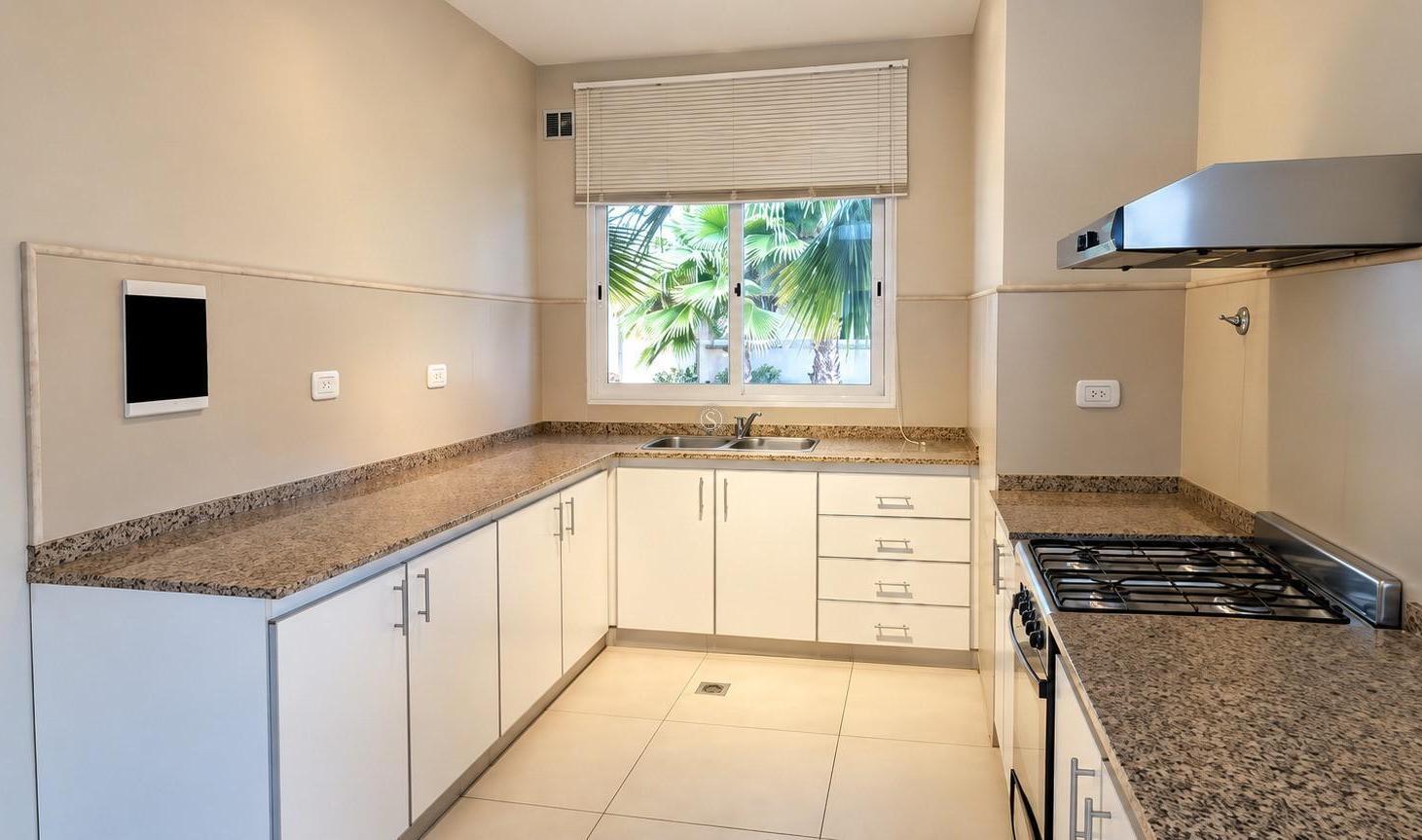 Foto de Departamento Dúplex en Alquiler en Boulevard del Sol, Pilar, G.B.A, imagen 5