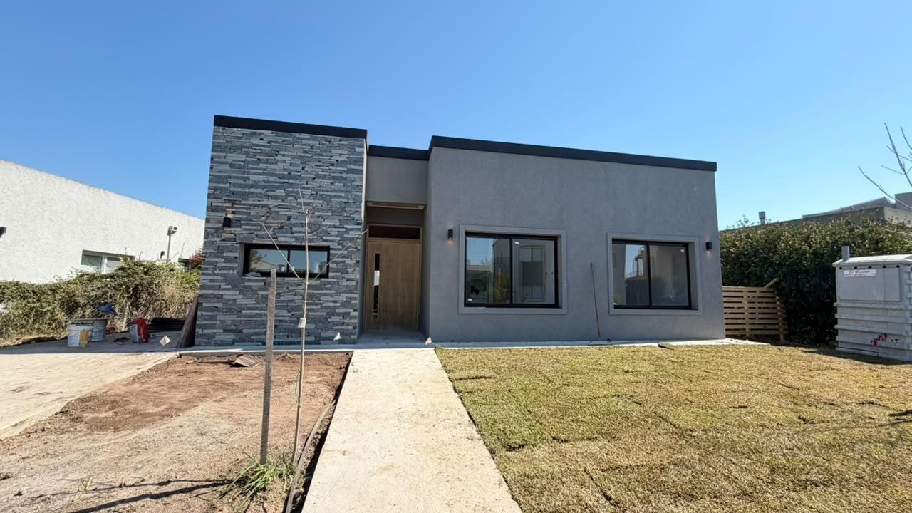 Foto de Casa en Venta en San Ramiro, Pilar del Este, Pilar, imagen 2