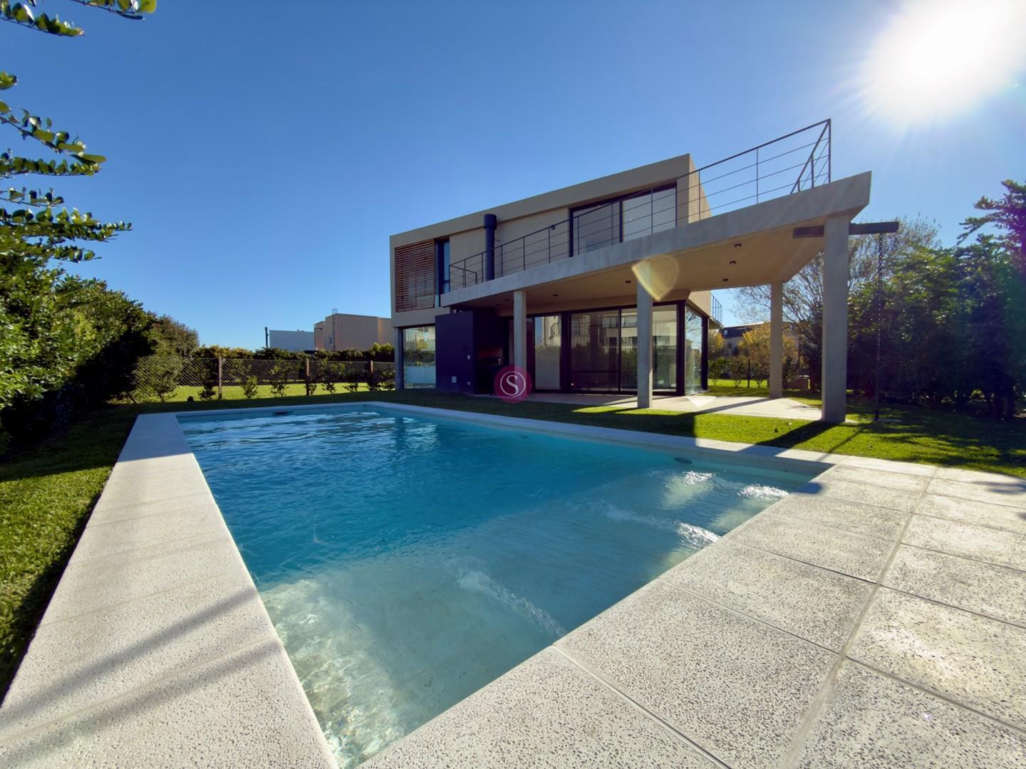 Foto de Casa Chalet en Venta en Ayres Plaza, Pilar, G.B.A. Zona Norte, imagen 1