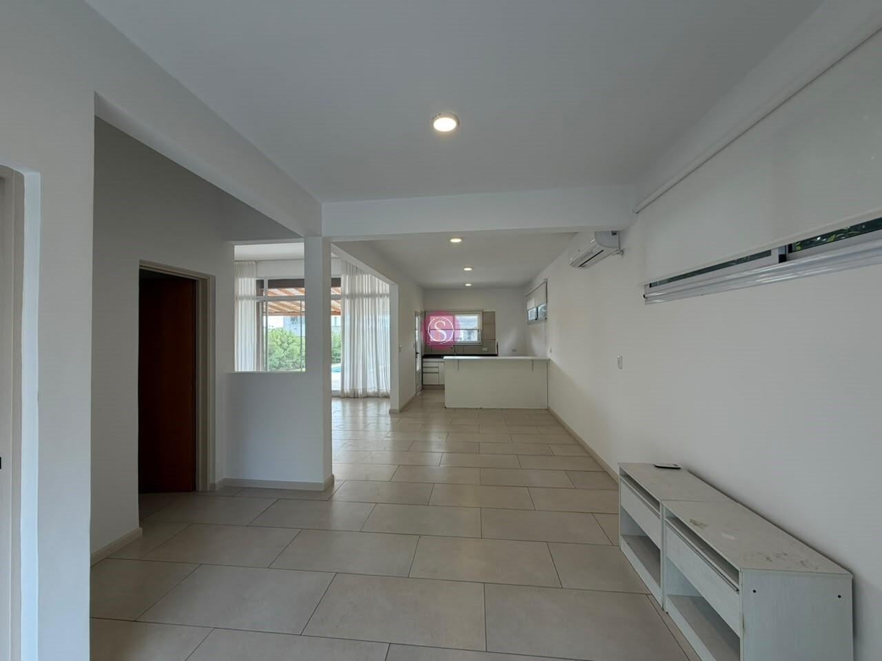 Foto de Casa en Venta en Santa Elena, Pilar del Este, Pilar, imagen 1