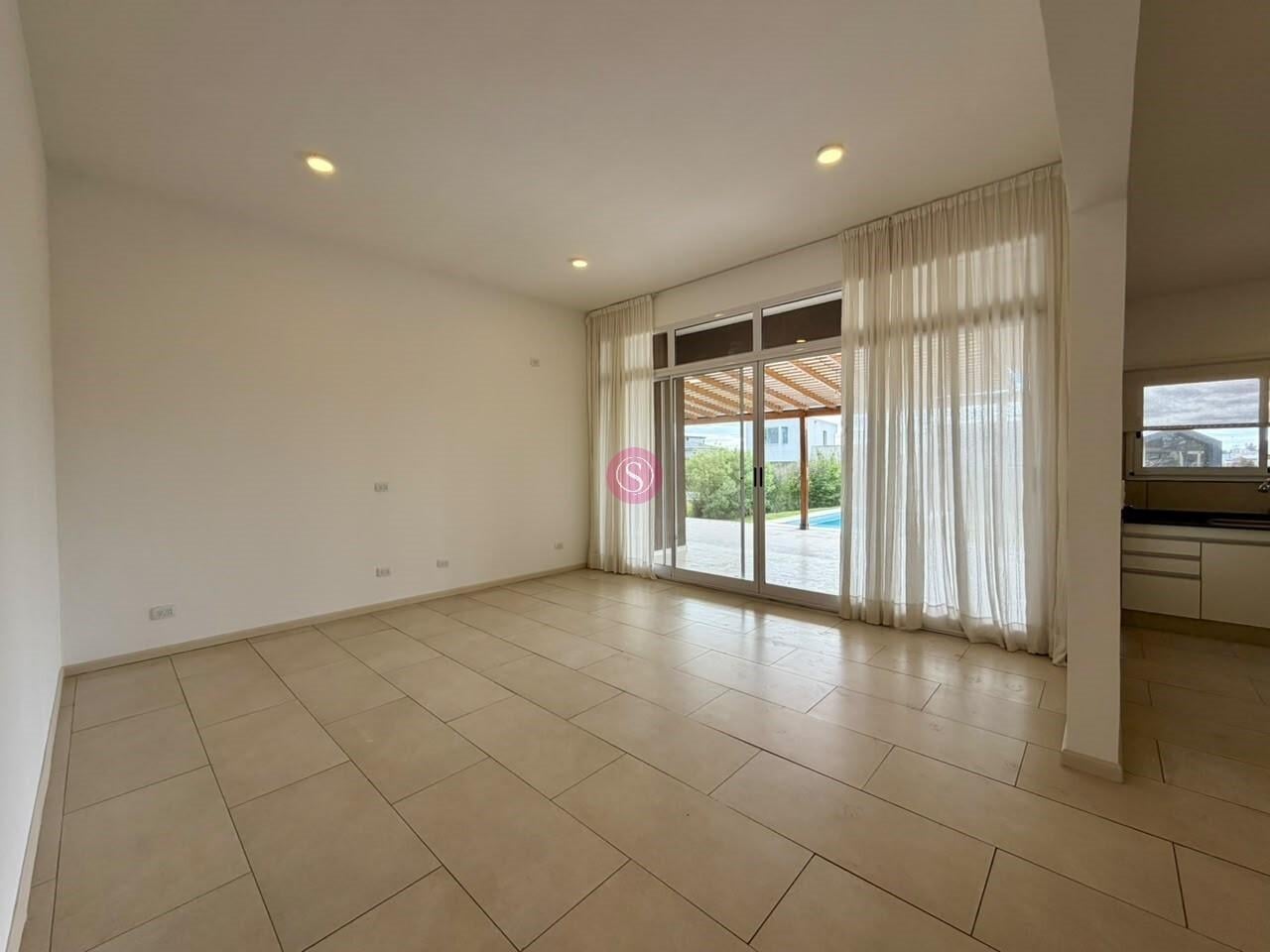 Foto de Casa en Venta en Santa Elena, Pilar del Este, Pilar, imagen 3