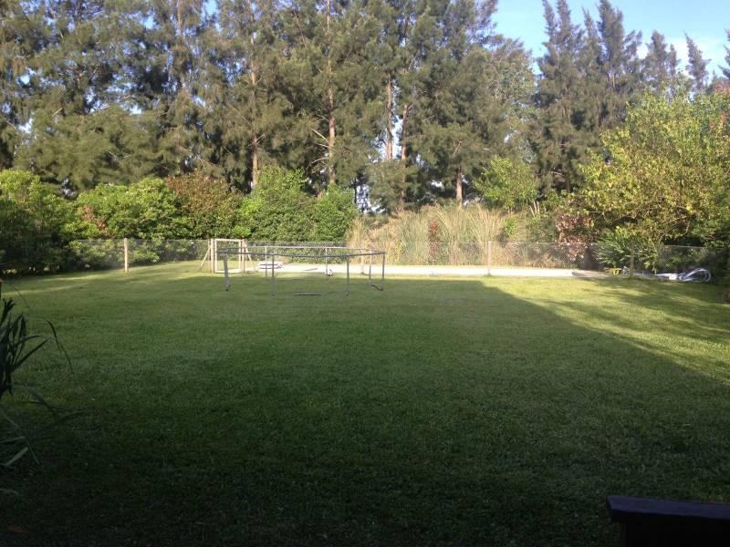 Muy linda casa sobre lote interno en San Isidro Labrador