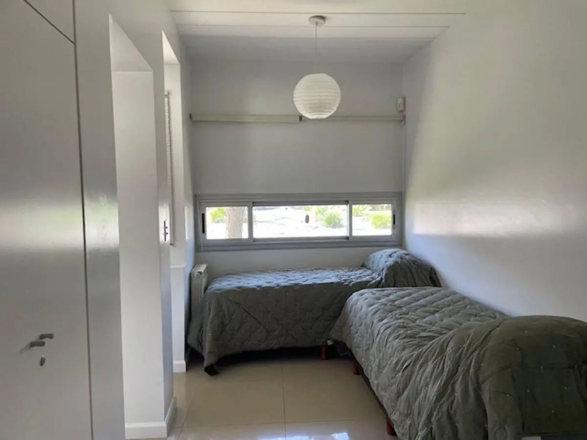 Excelente Casa Sobre Lote a La Laguna en El Barrio San Isidro Labrador 5