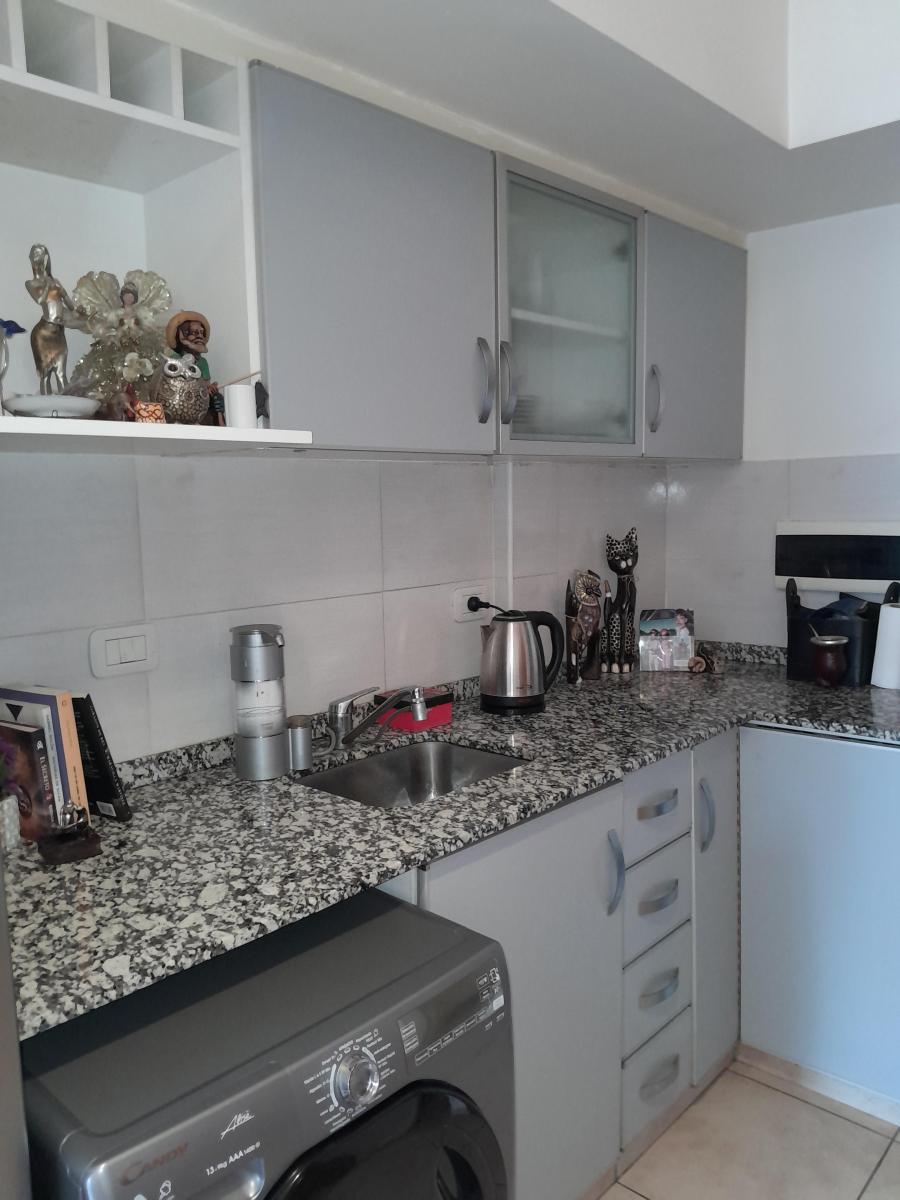 Monoambiente en Venta. con Balcon Al Frente, Sum, Laundry y Terraza. 1