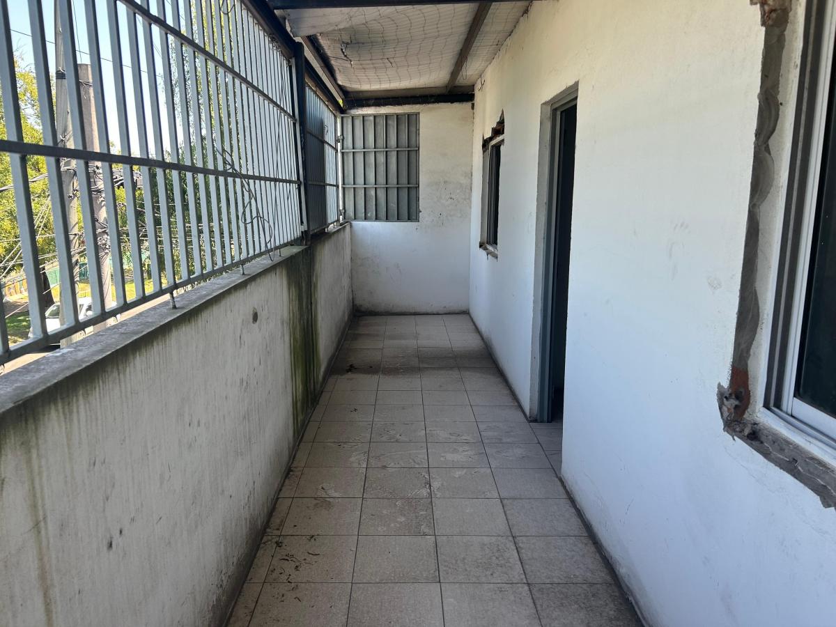 Local Deposito Galpon en Venta Varios Destinos. 950 m. Vivienda en Planta Alta 3