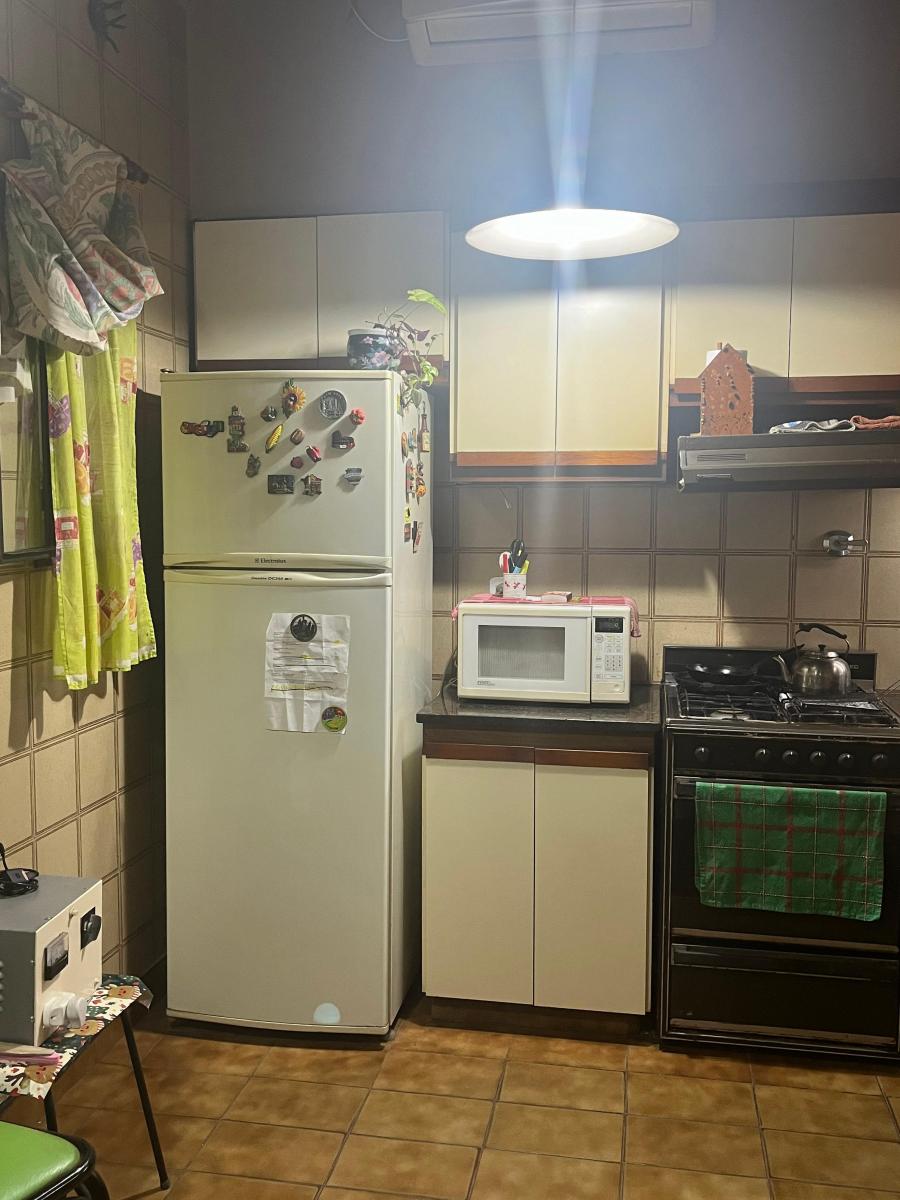 Foto de CASA 4 AMB. EN VENTA. LOTE PROPIO. CON JARDIN, PATIO Y TERRAZA ACCESIBLE, imagen 4