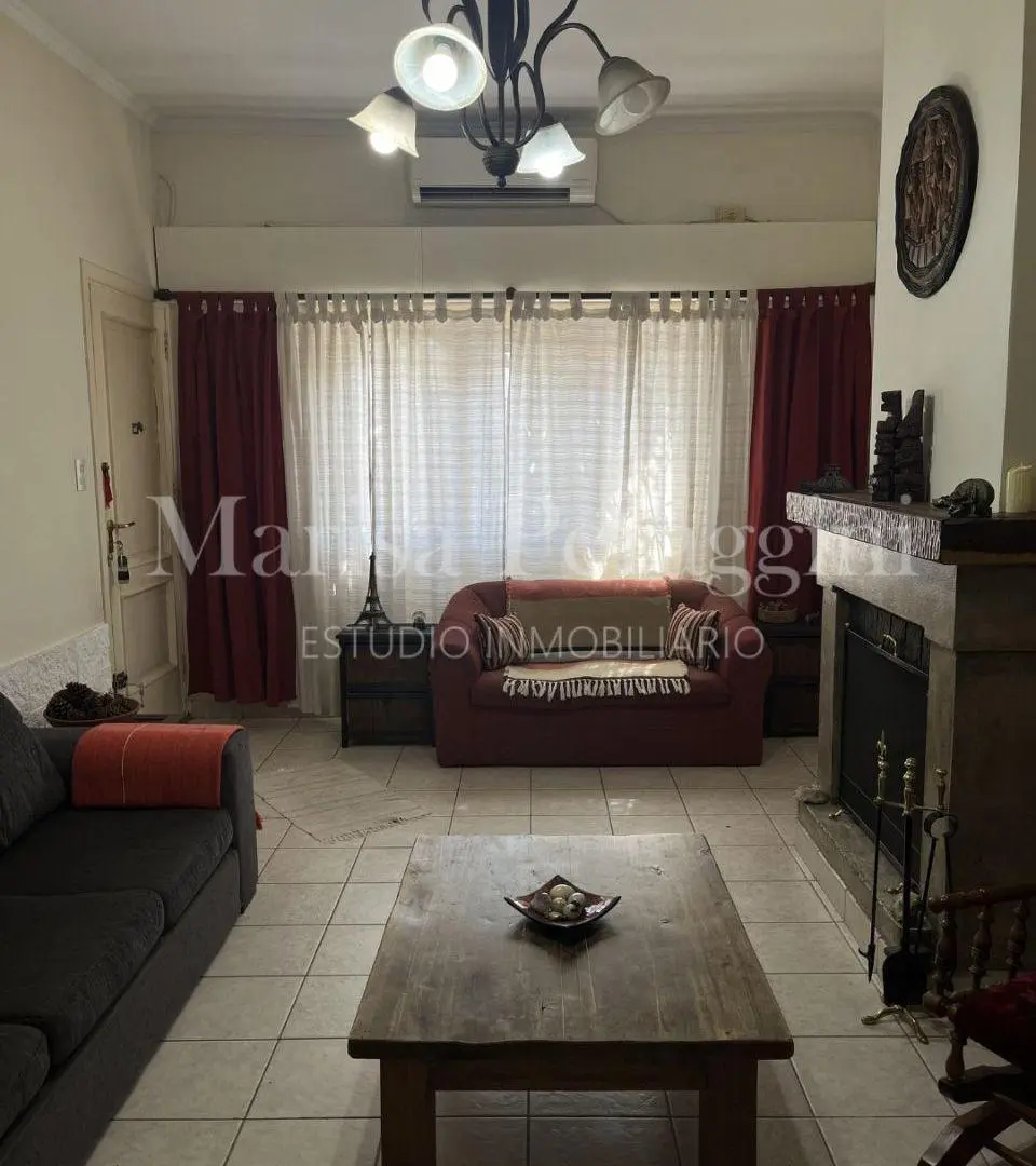 CASA 3 AMB. EN VENTA. CON PATIO Y PARRILLA. APTA CRÉDITO BANCARIO. 1
