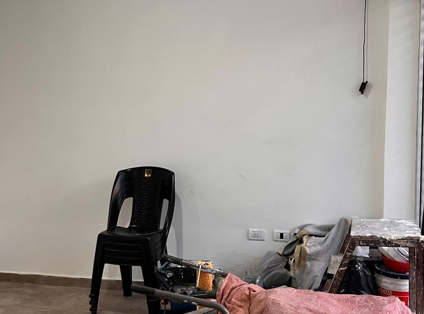 Foto de LOCAL EN VENTA Y ALQUILER. CENTRICO. APTO VARIOS RUBRIS. A ESTRENAR., imagen 2