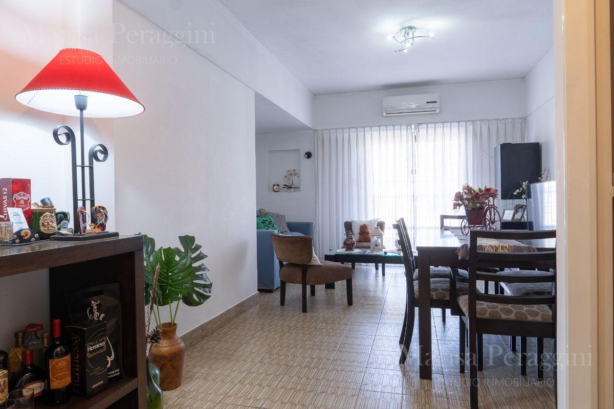 Foto de PH 4 AMB. EN VENTA. AL FRENTE. CON LOCAL/GARAGE. EXCELENTE UBICACIÓN, imagen 1