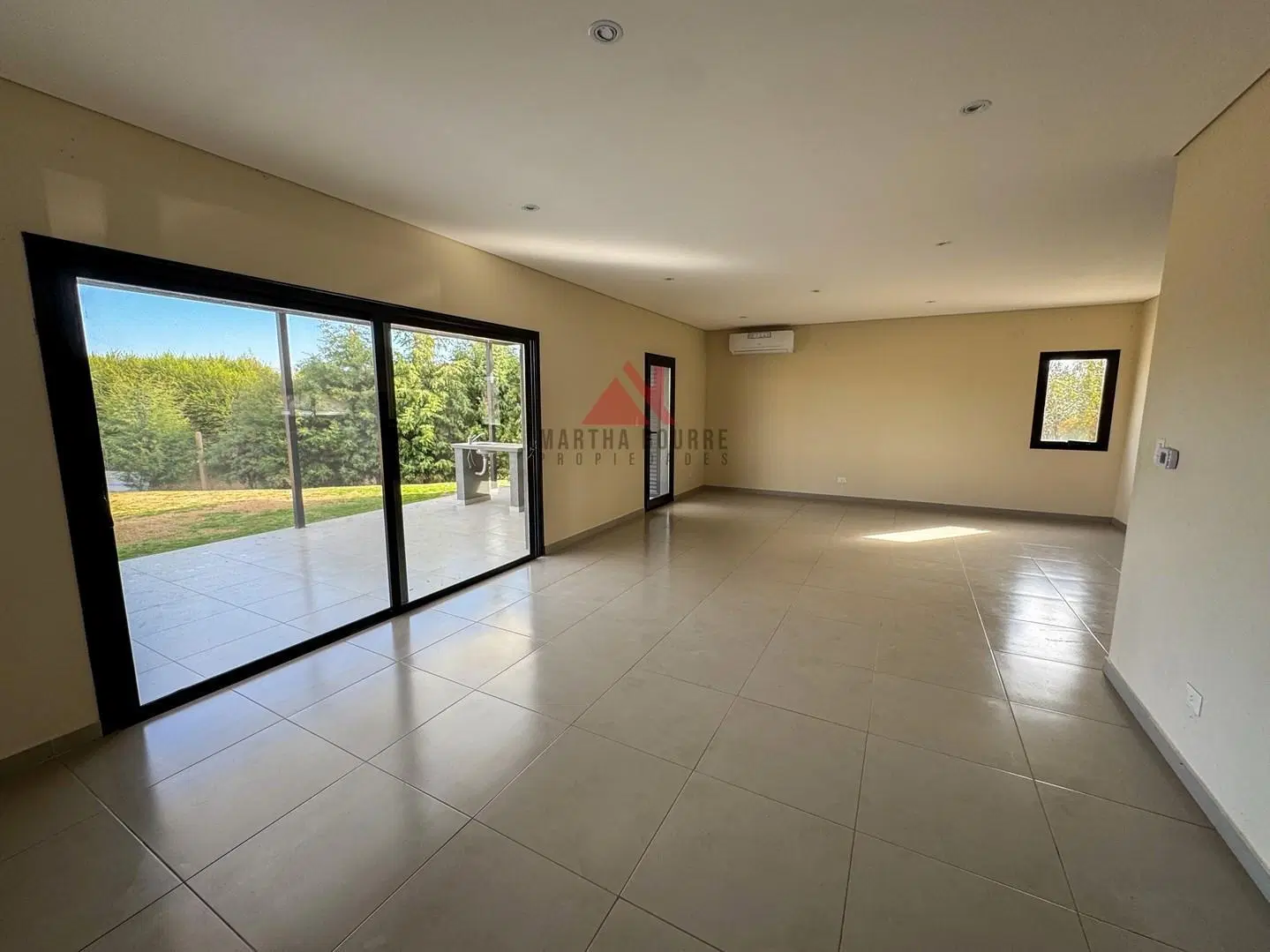 Casa  en Alquiler en San Ramiro, Pilar del Este, Pilar 8