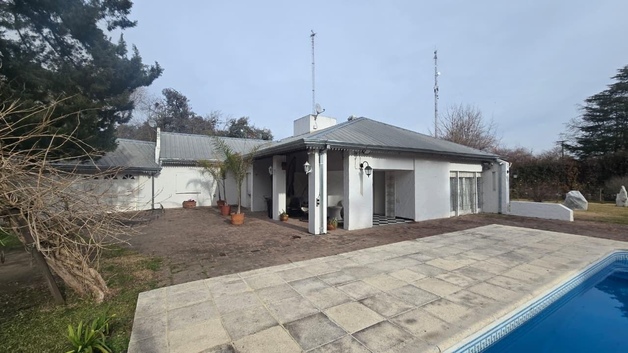 Foto de Casa Chalet en Venta en El Remanso, Exaltación de la Cruz, G.B.A. Zona Norte, imagen 2