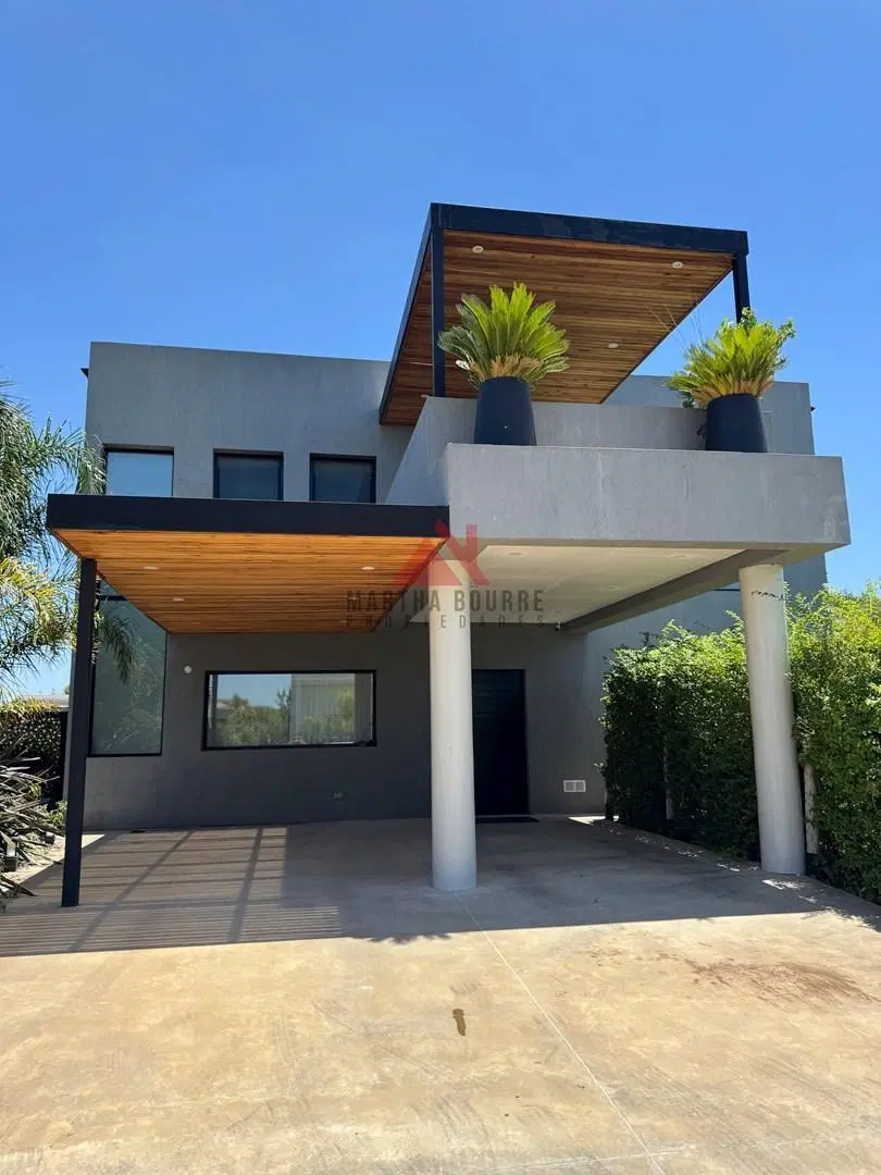 Casa  en Venta en San Ramiro, Pilar del Este, Pilar 2