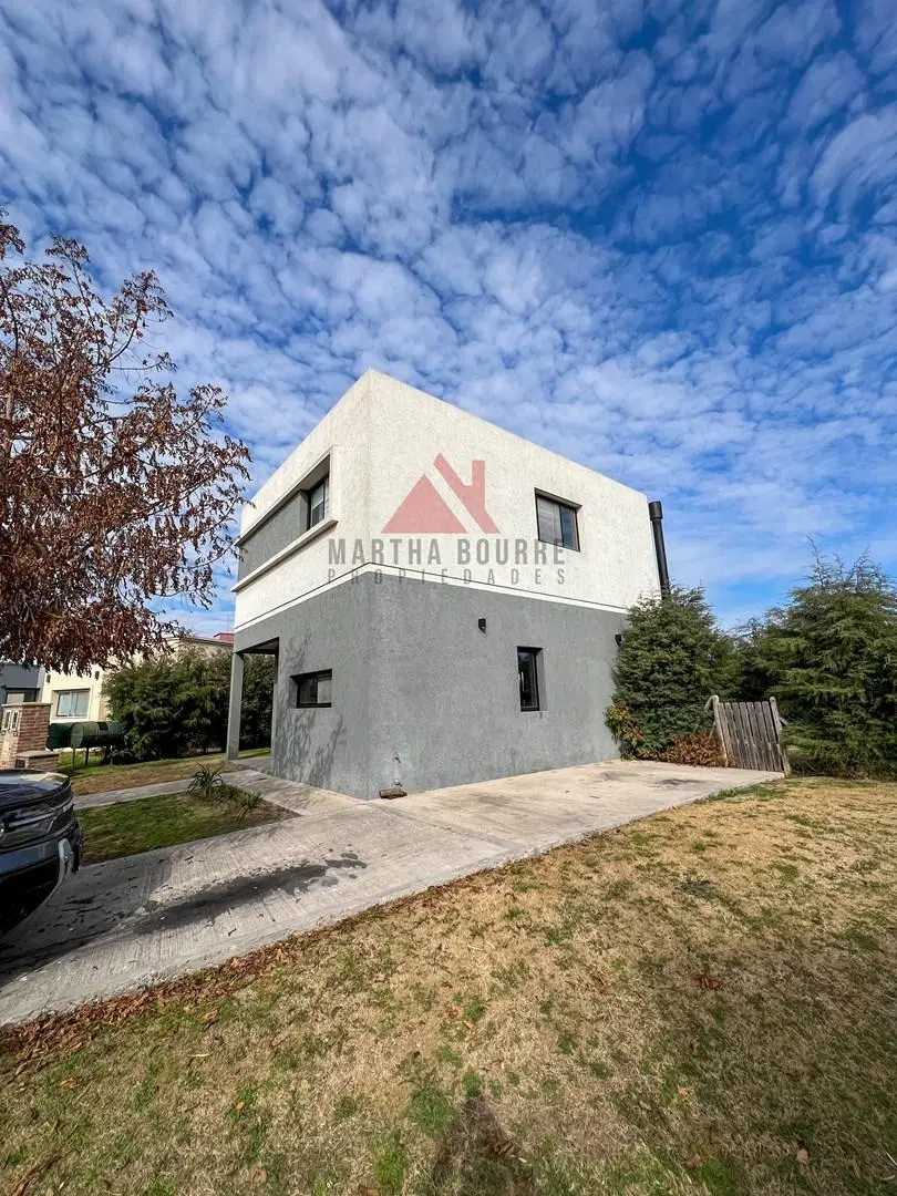 Casa  en Venta en San Ramiro, Pilar del Este, Pilar 3