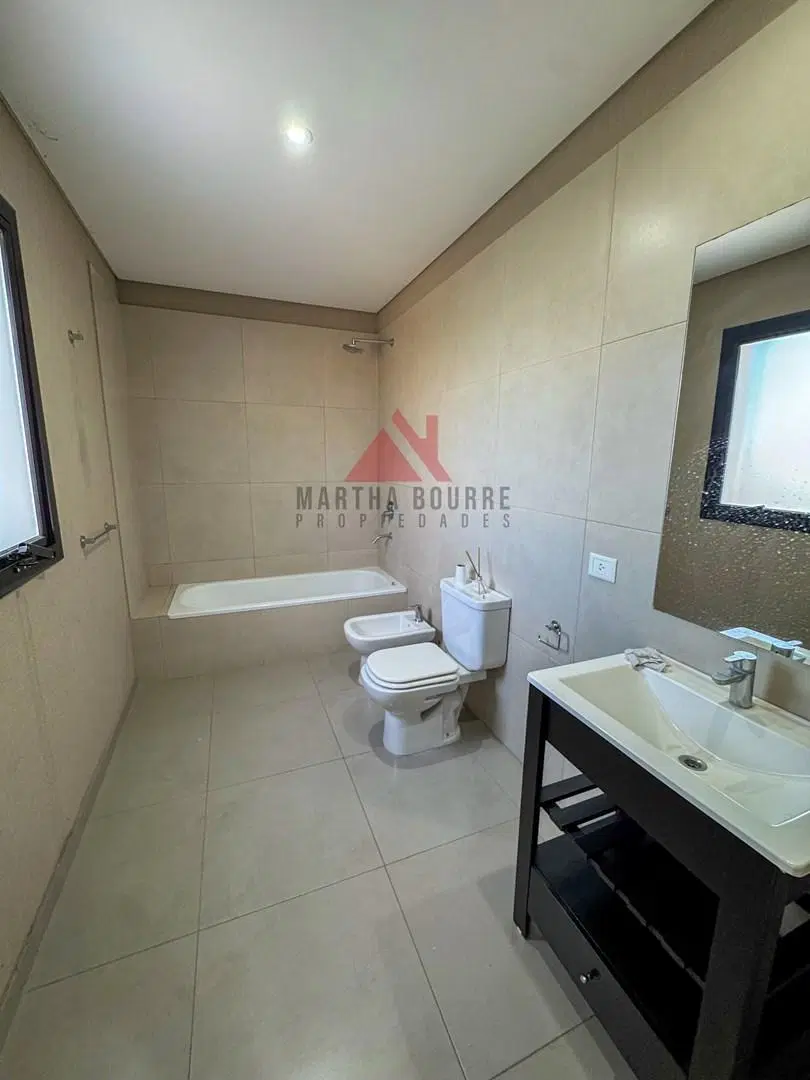 Casa  en Venta en San Ramiro, Pilar del Este, Pilar 5