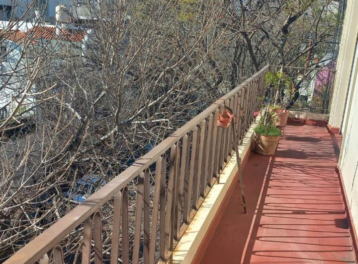 Pujol y Viale- Paternal/Caballito-Hermoso 2 ambientes 3º piso x escaleras 4