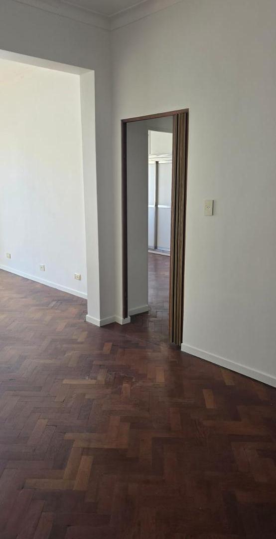Foto de Peron y Uriburu- Balvanera- Oportunidad!! Divino 3 ambientes en, imagen 5