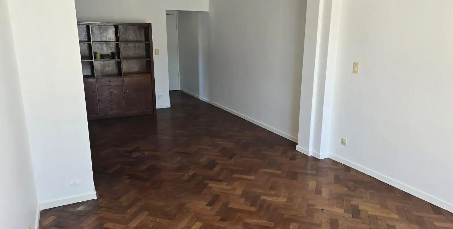 Peron y Uriburu- Balvanera- Oportunidad!! Divino 3 ambientes en Edificio Racionalista 3
