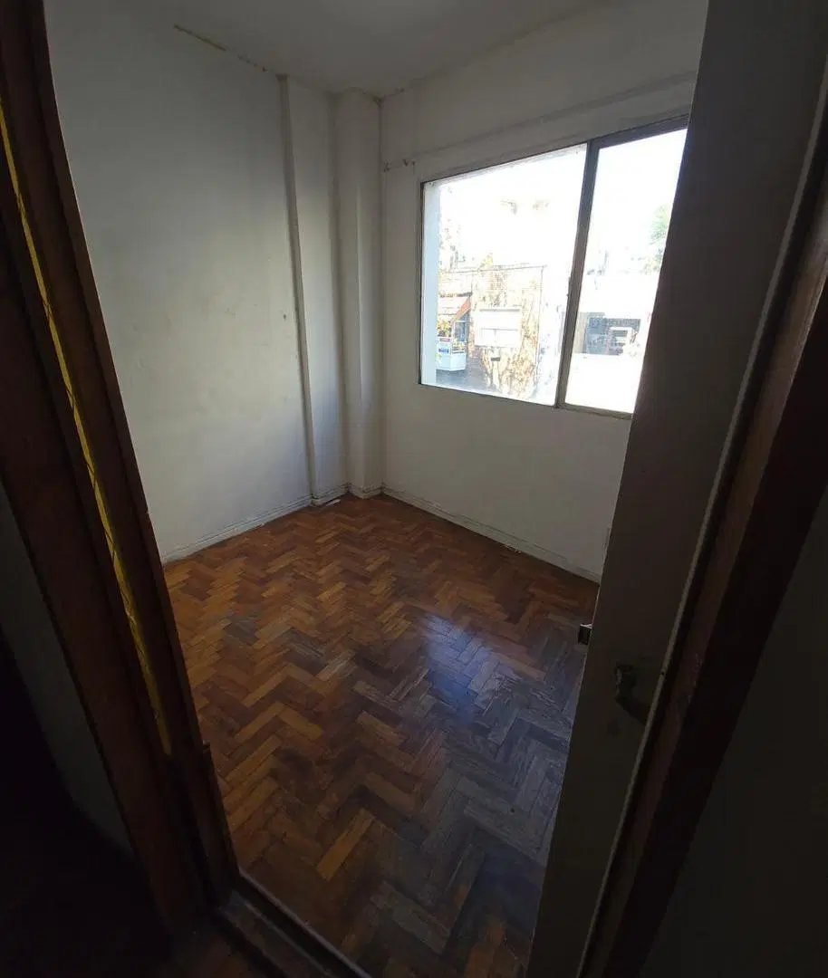 San Luis 2400- Balvanera- Monoambiente al frente c/kitchinete 2
