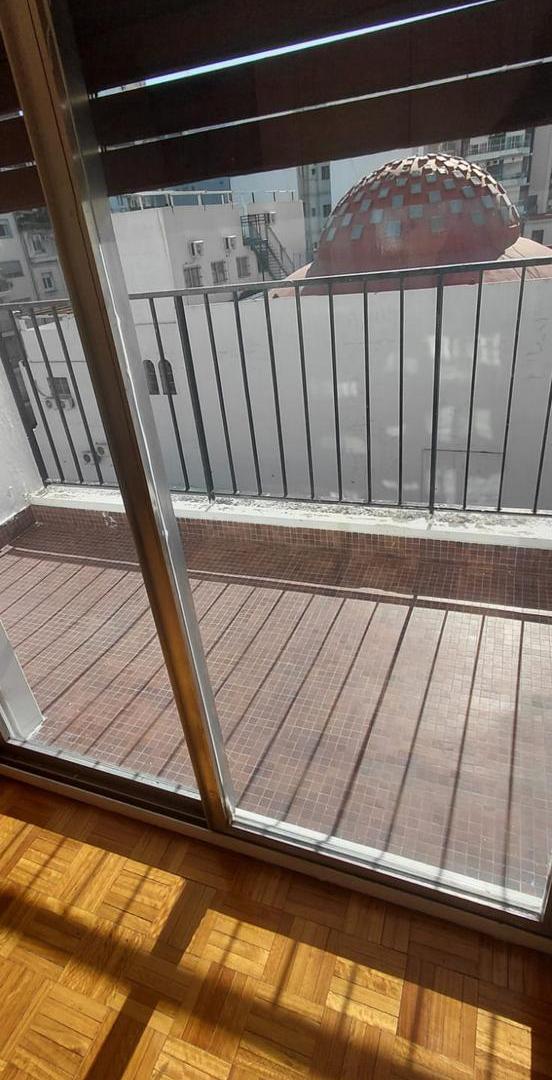 Foto de Viamonte 2500- Balvanera- Departamento 4 ambientes a nuevo, imagen 3
