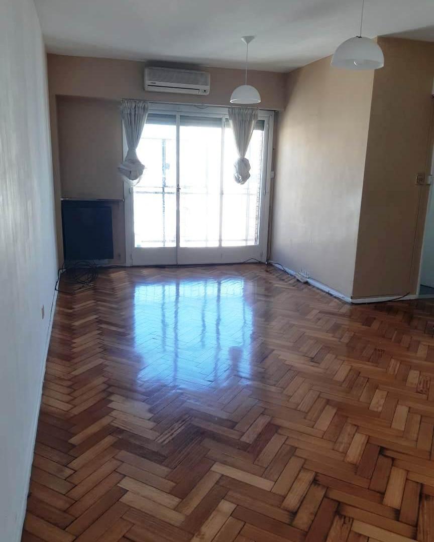 Foto de Paso 600- Balvanera- 3 ambientes 60m2 al frente, imagen 2