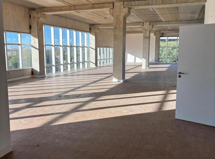 Foto de Oficina en Venta y Alquiler, imagen 2