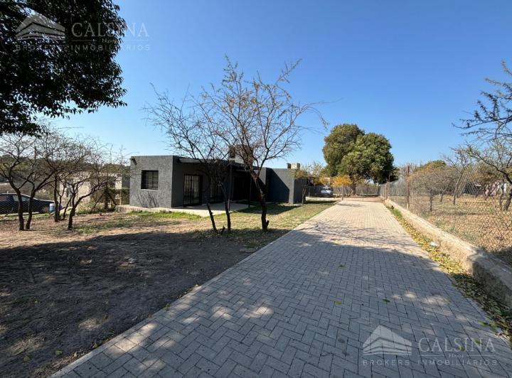 Casa en venta en Unquillo, APTO CREDITO 4