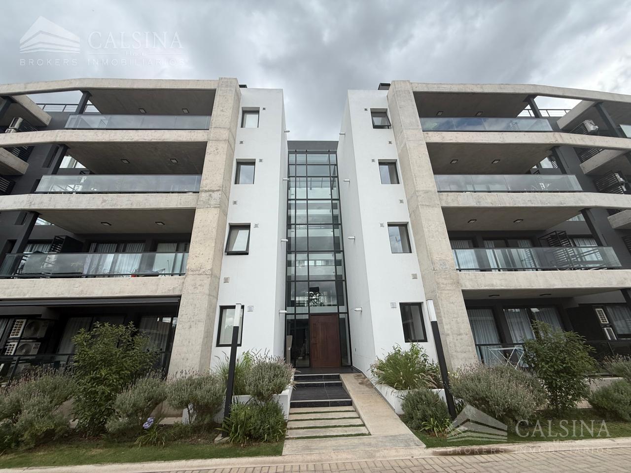 Departamento en venta con seguridad metros de recta martinolli - Rivera norte