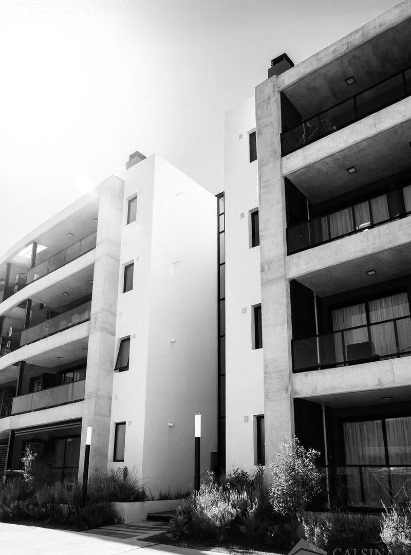 Foto de Departamento en venta con seguridad metros de recta martinolli - Rivera, imagen 2
