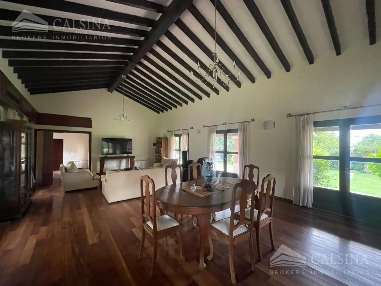 Casa en venta Villa Allende Golf de 6 Dorm. con vista a las sierra. 8