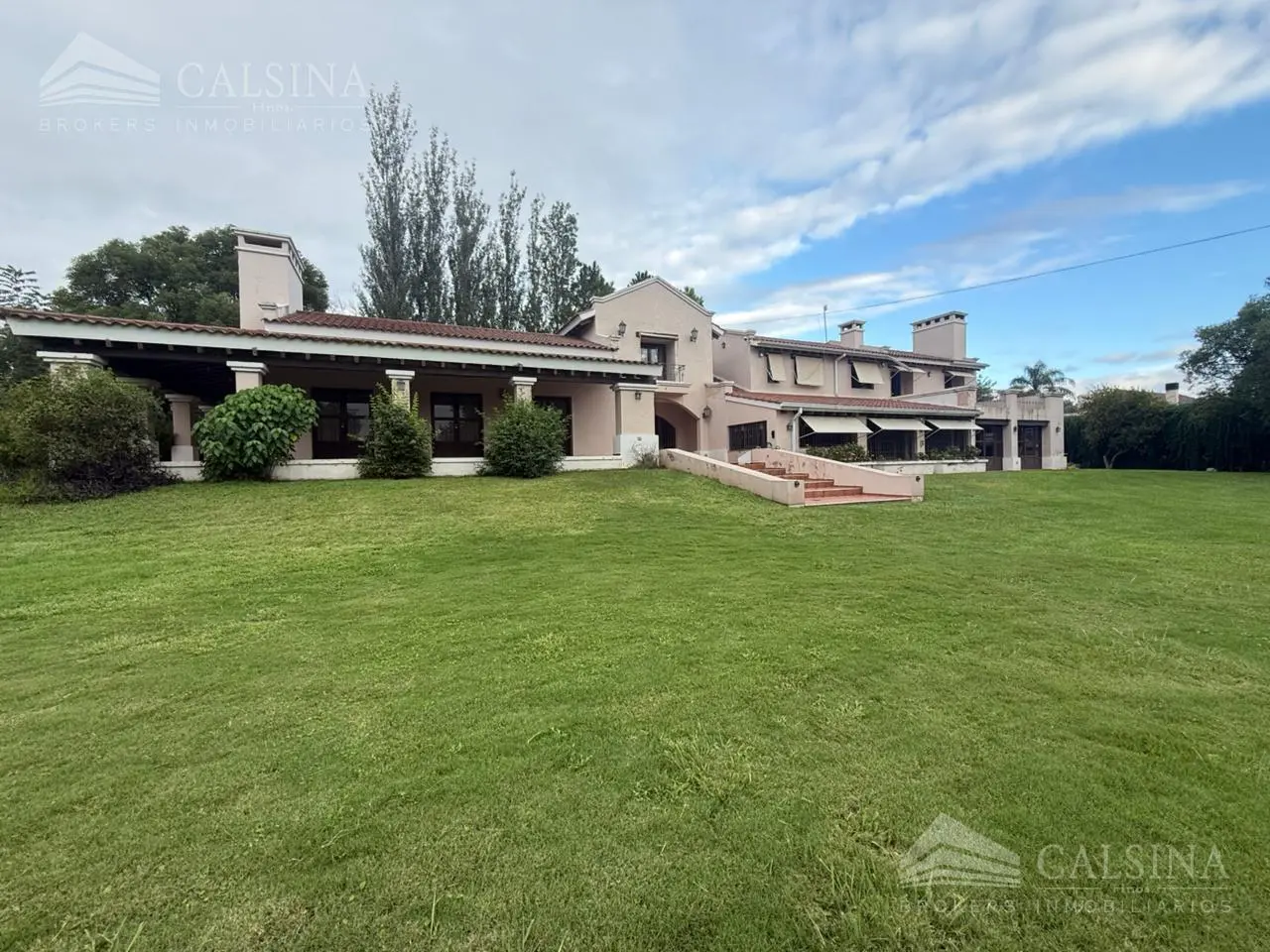 Casa en venta Villa Allende Golf de 6 Dorm. con vista a las sierra. 5