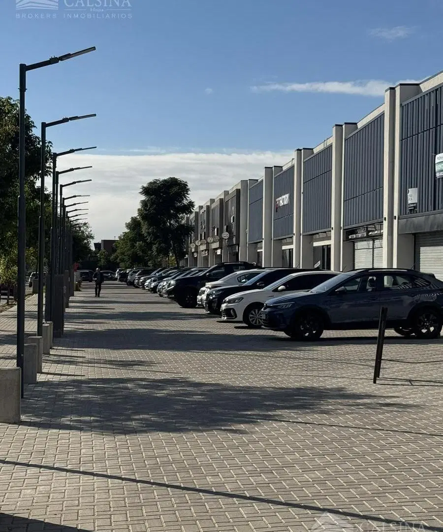 Local en venta - Manantiales 2