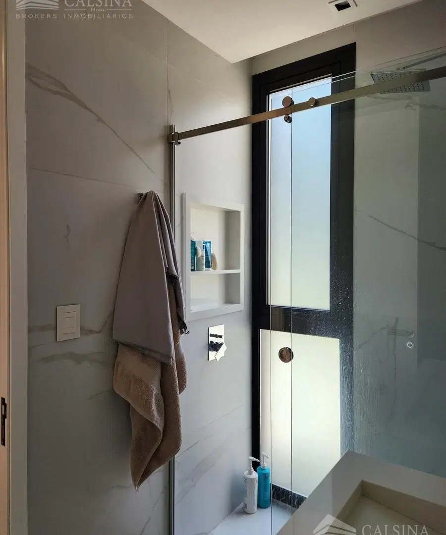 Departamento en venta en Puro Cerro, Cerro de las Rosas 2