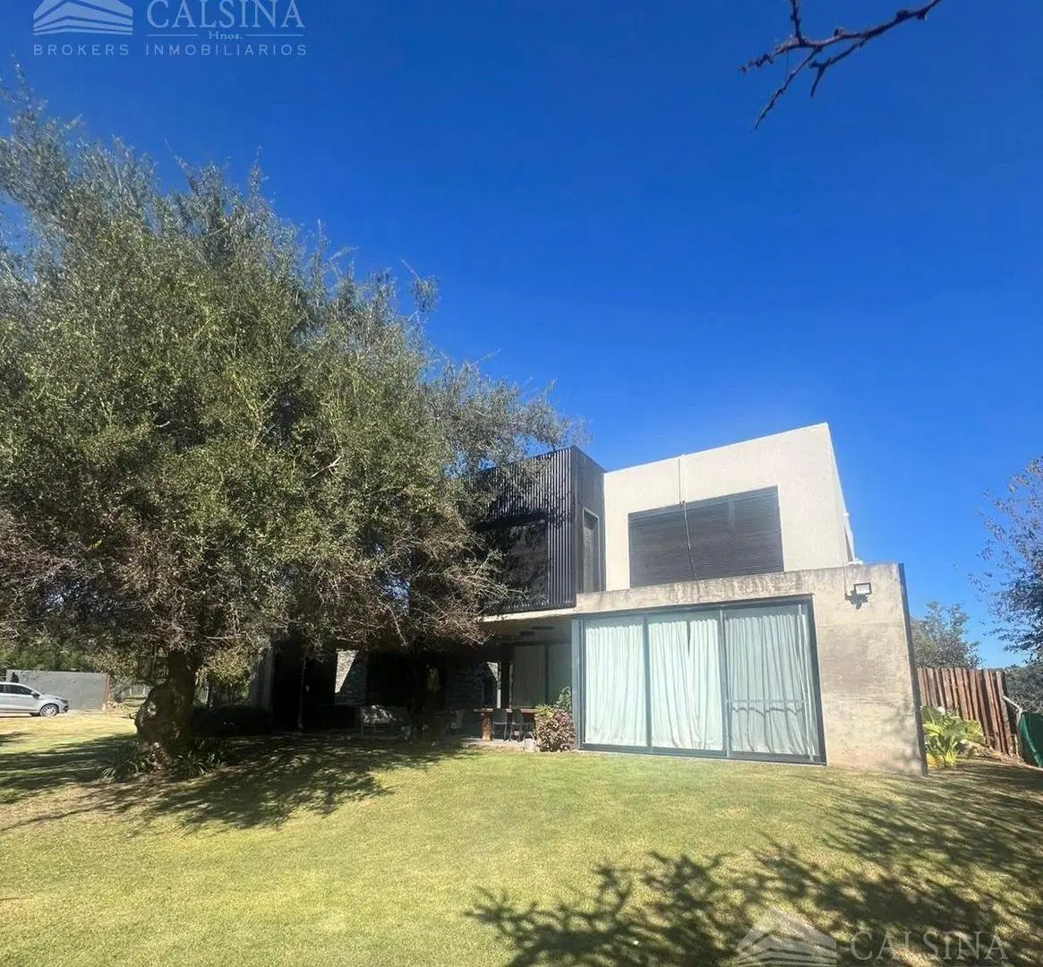 Casa en alquiler en country Altos del Golf, Villa Allende 1