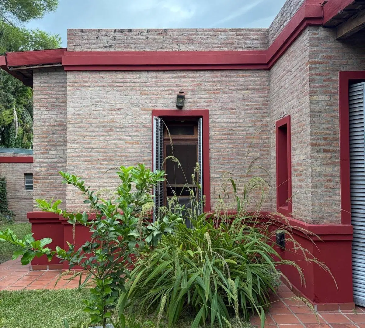 Casa en venta y alquiler en Villa Allende Golf 3