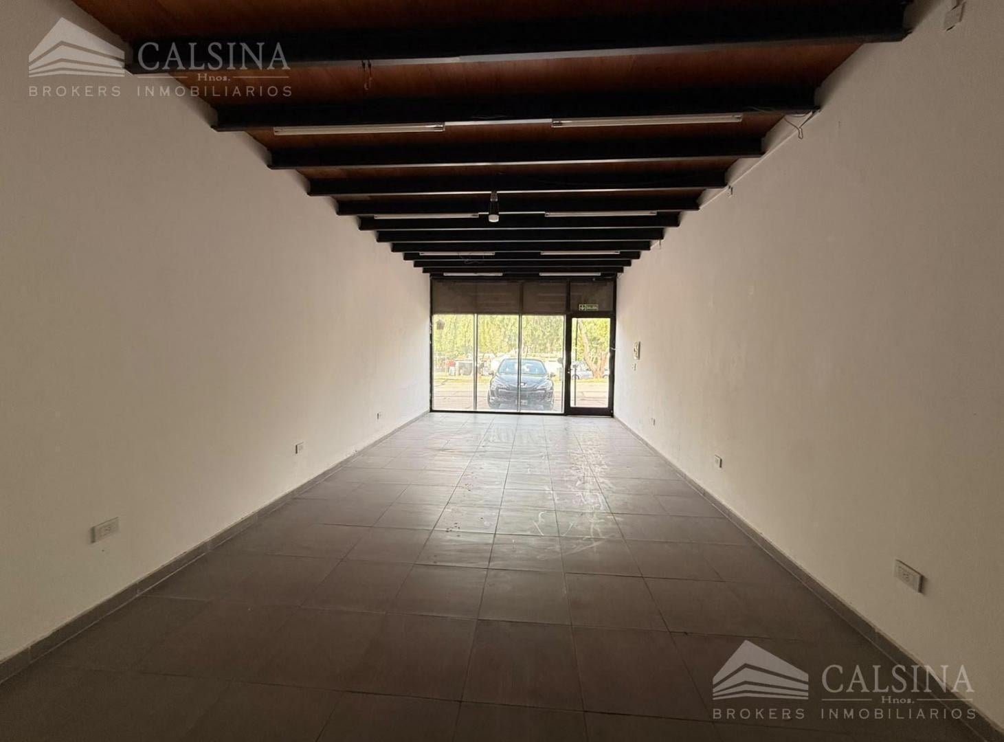 Foto de Local en alquiler y venta, imagen 1