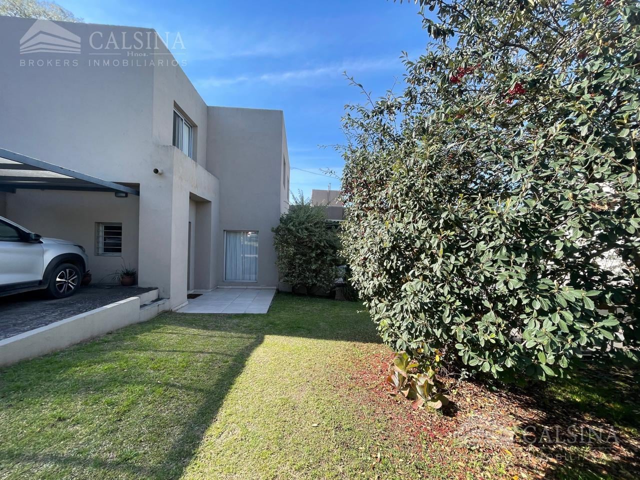 Foto de Venta de housing en Villa Allende 4 dorm y pileta, imagen 3