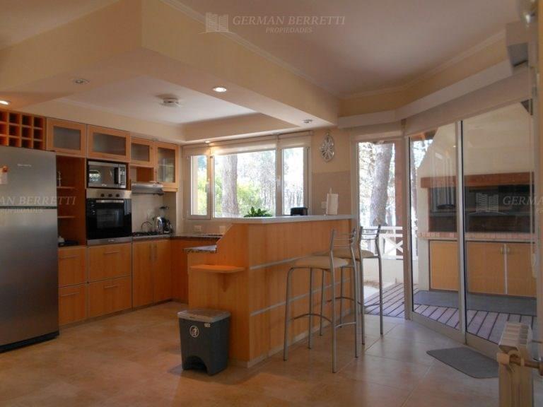 Foto de Casa Chalet en Alq. Temporario ubicado en Pinamar, Costa Atlántica, imagen 3