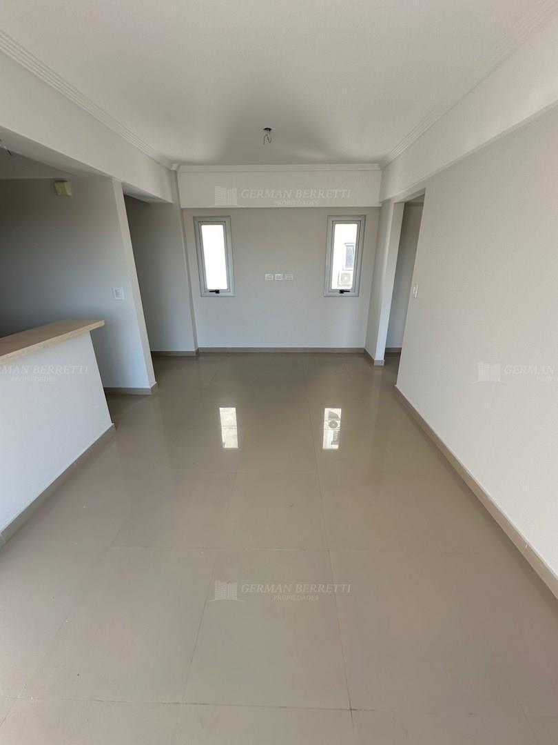 Foto de Departamento en Venta ubicado en Remedios De Escalada, Zona Sur, imagen 2