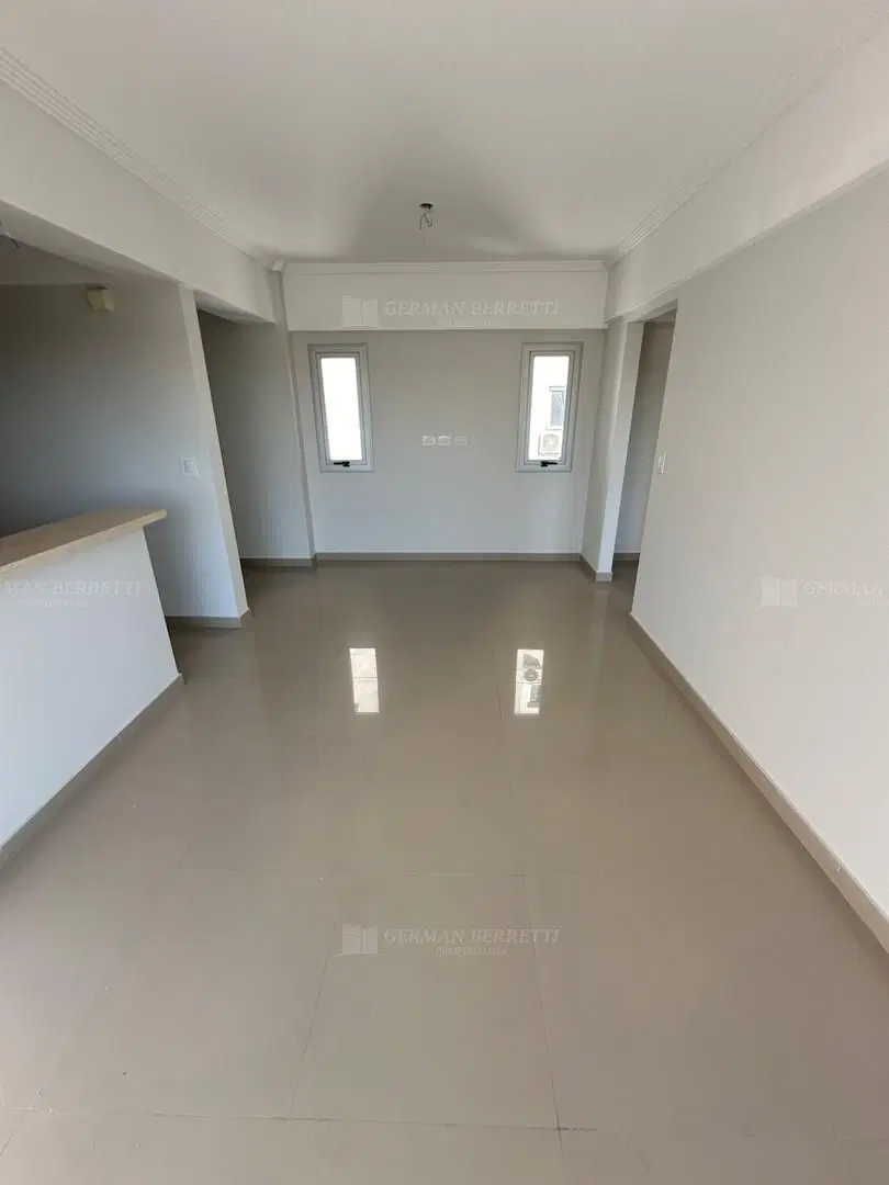 Departamento en Venta ubicado en Remedios De Escalada, Zona Sur 2