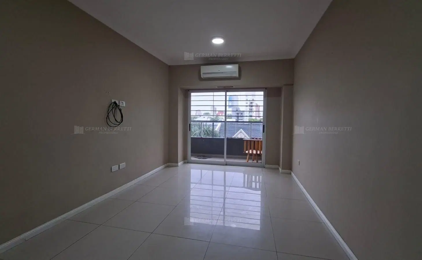 Departamento  en Venta ubicado en Lanús Oeste, Lanús 2