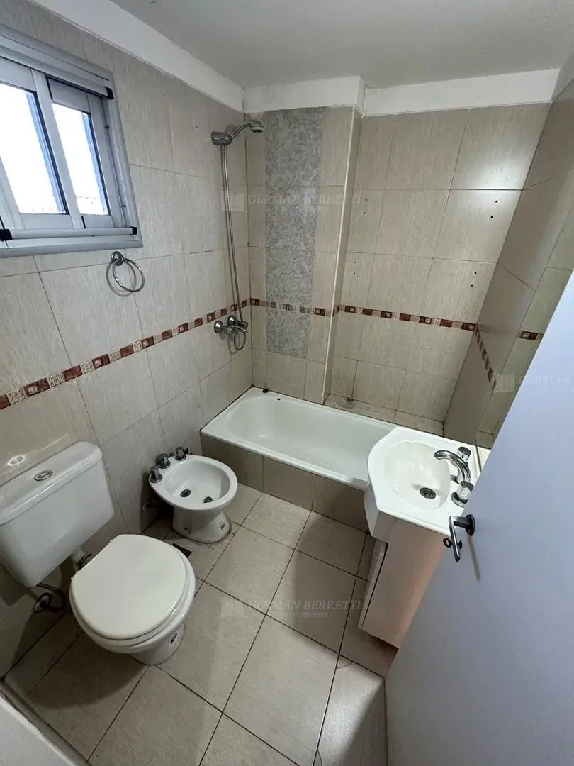 Departamento  en Alquiler ubicado en Lanús Este, Lanús 5