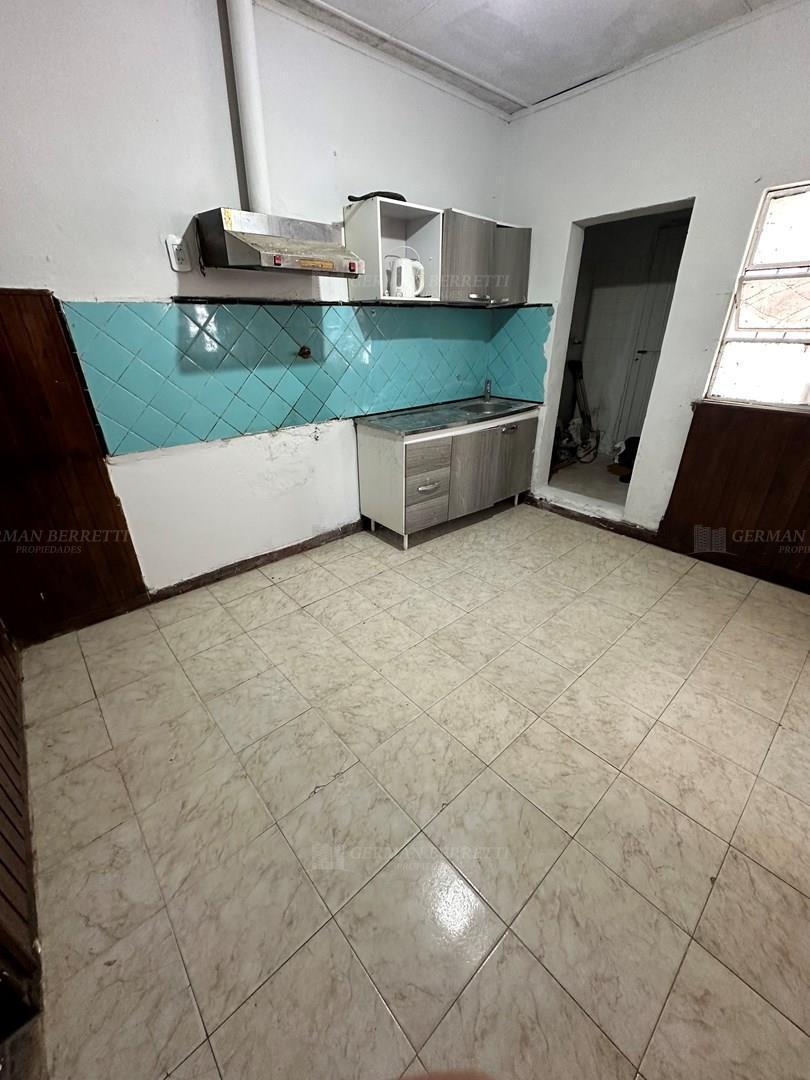 Foto de Casa en Alquiler en Lanús Oeste, Lanús, G.B.A. Zona Sur, imagen 3