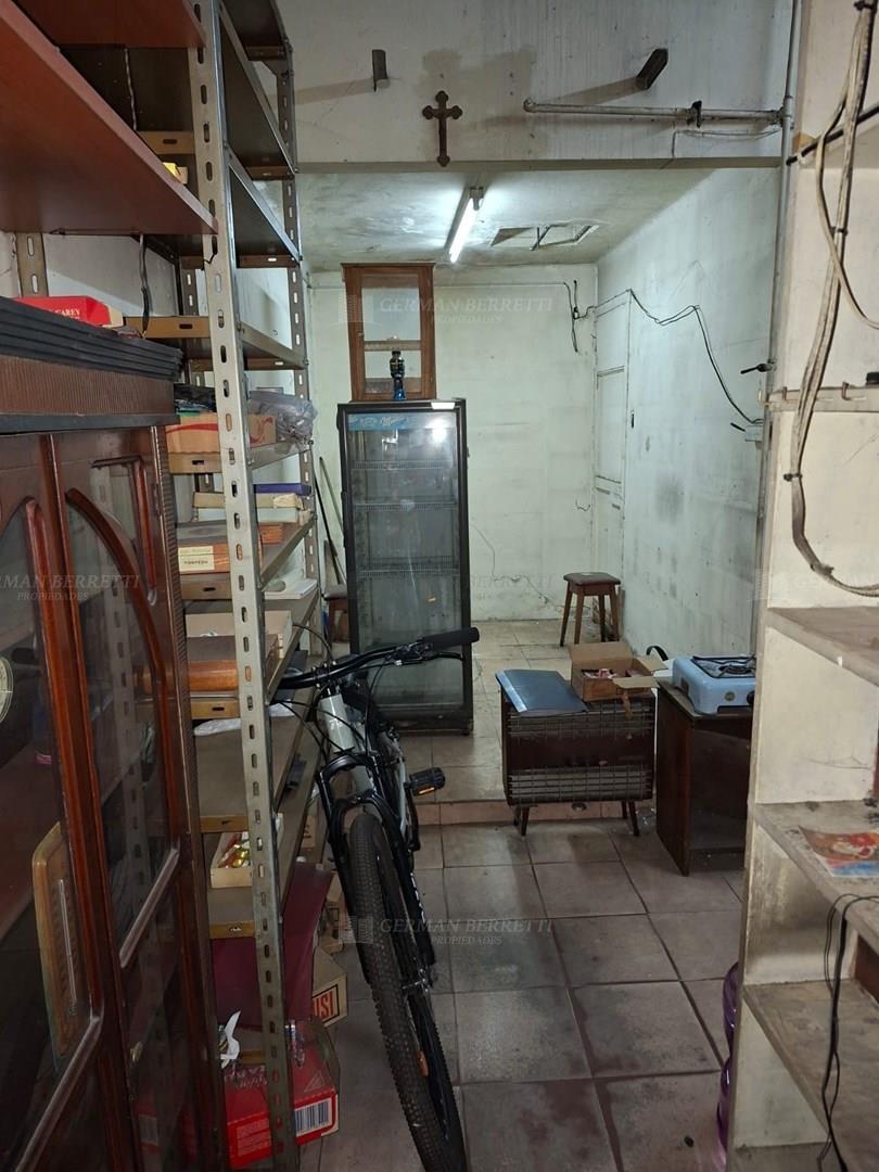 Foto de Local en Alquiler en Valentín Alsina, Lanús, G.B.A. Zona Sur, imagen 2