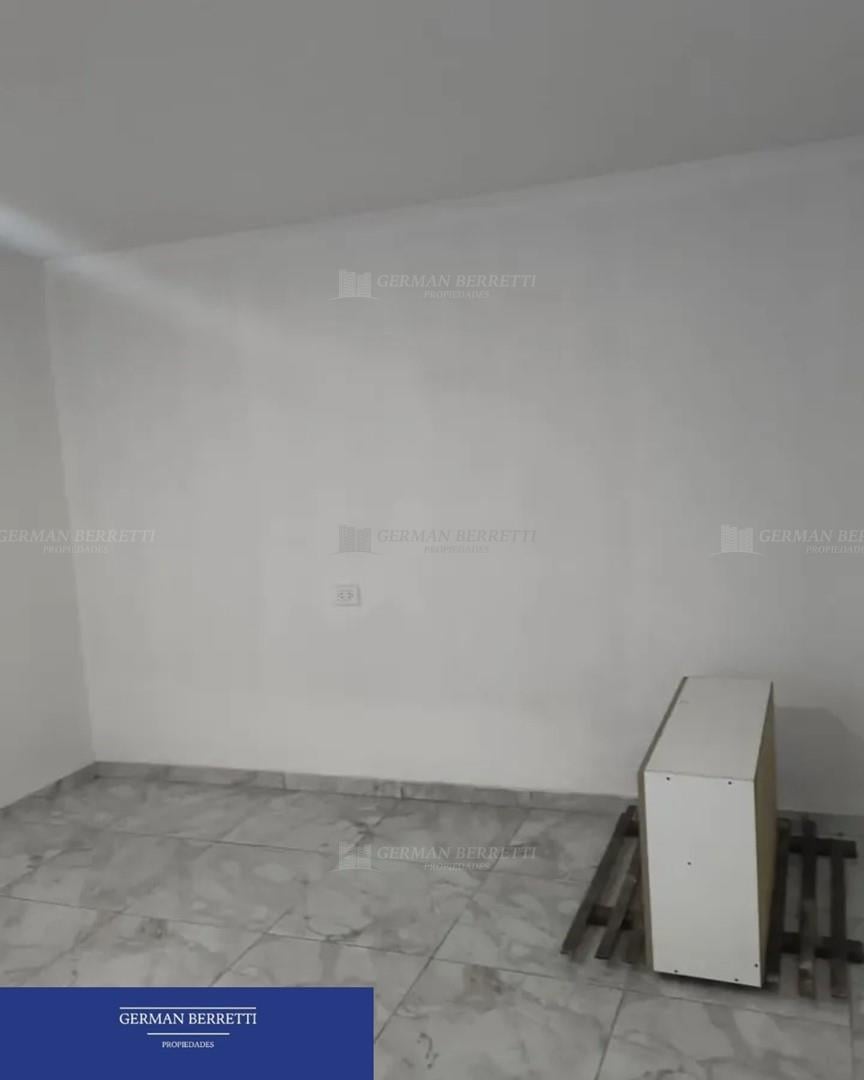 Foto de Departamento Monoambiente en Alquiler en Valentín Alsina, Lanús, G.B.A, imagen 1