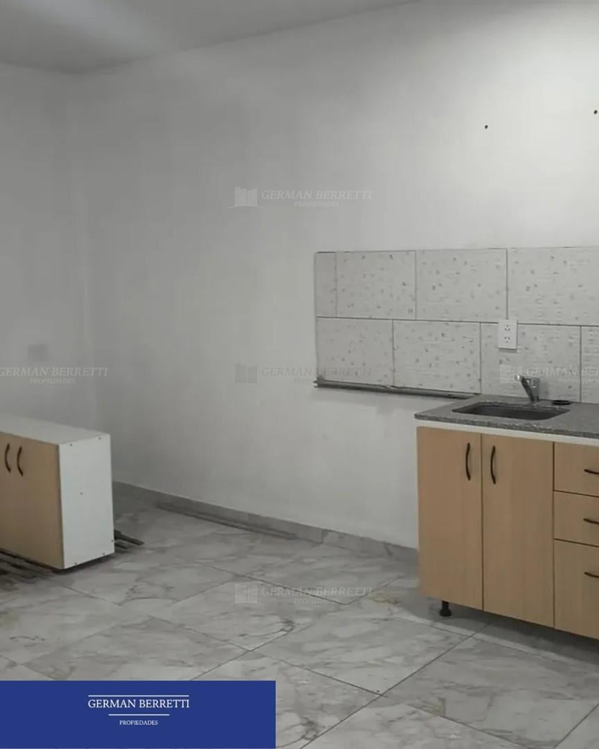 Foto de Departamento Monoambiente en Alquiler en Valentín Alsina, Lanús, G.B.A, imagen 3