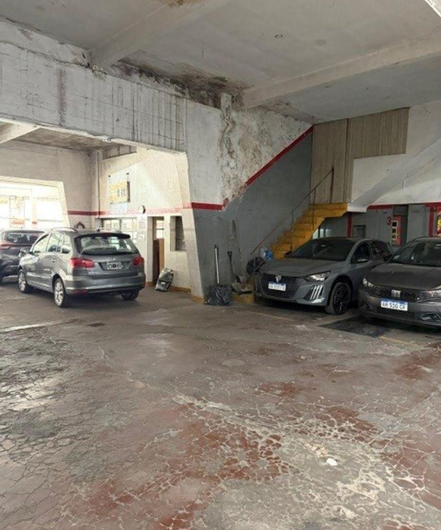 Foto de Garage en Venta en Camarones 2038/48 Villa Gral. Mitre, imagen 2