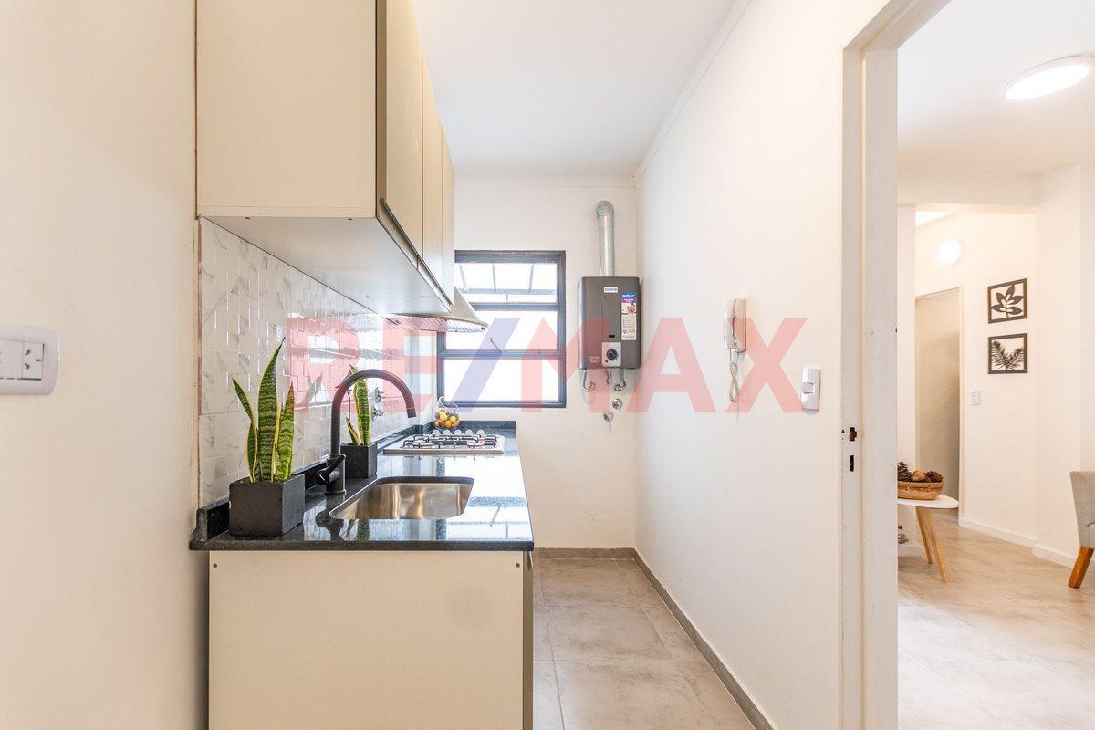 Venta Depto. 2 Ambientes con Patio - Refaccionado 4